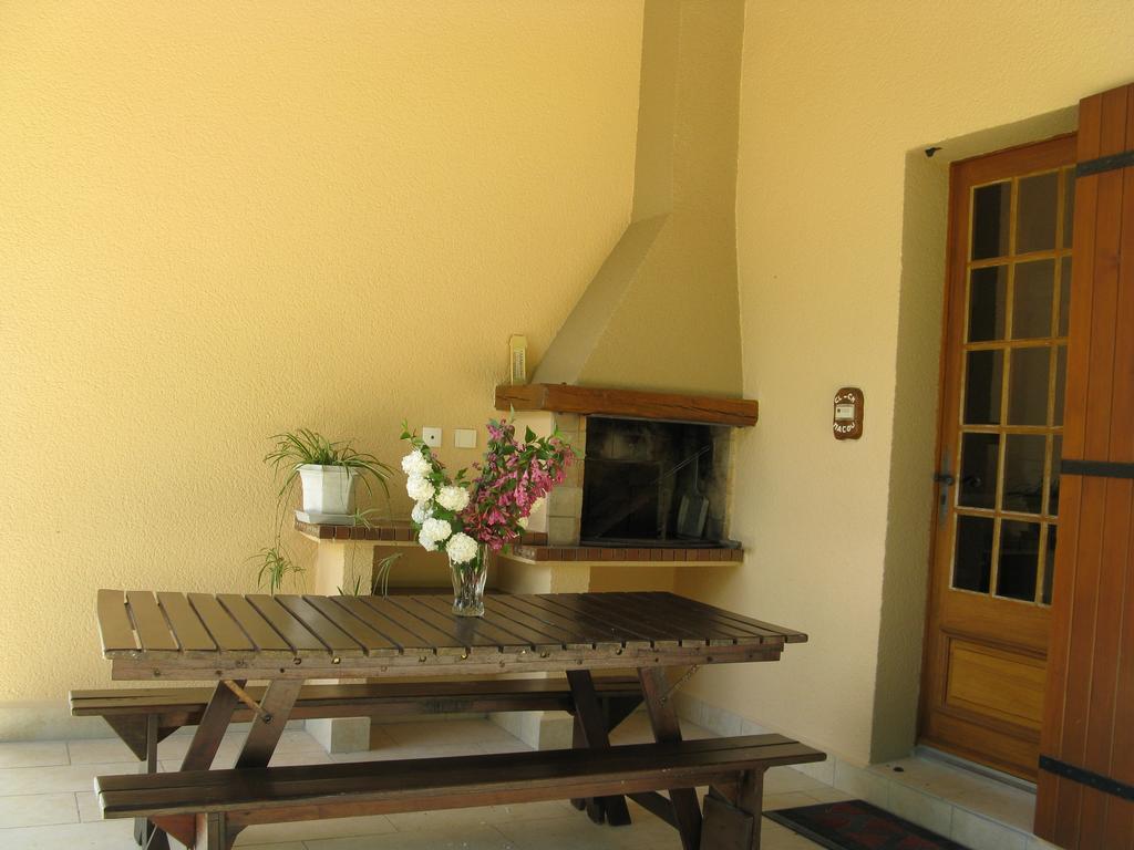 Maison De Vacances Macou 2 Capdrot Bagian luar foto